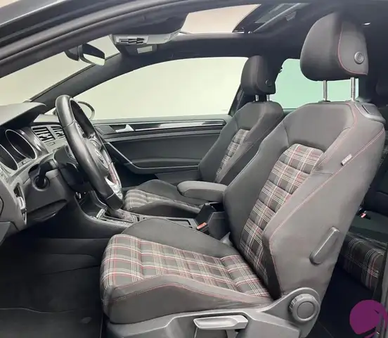 Volkswagen Golf view 8