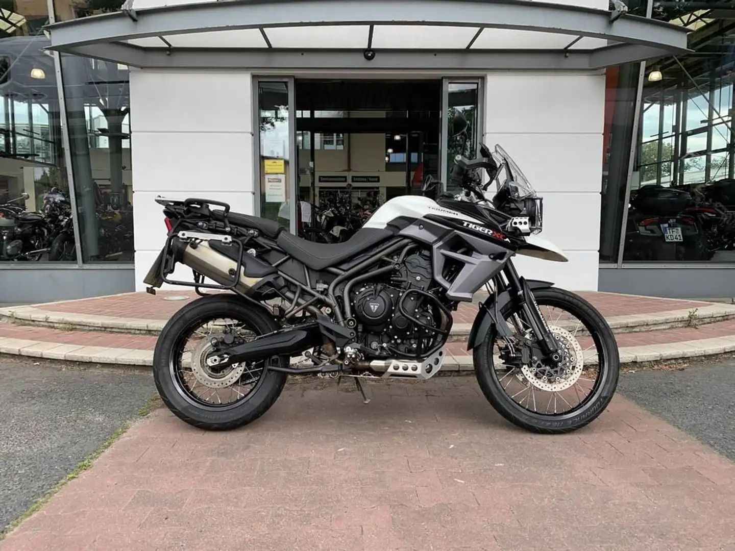 Triumph Tiger 800 XCA Biały - 2