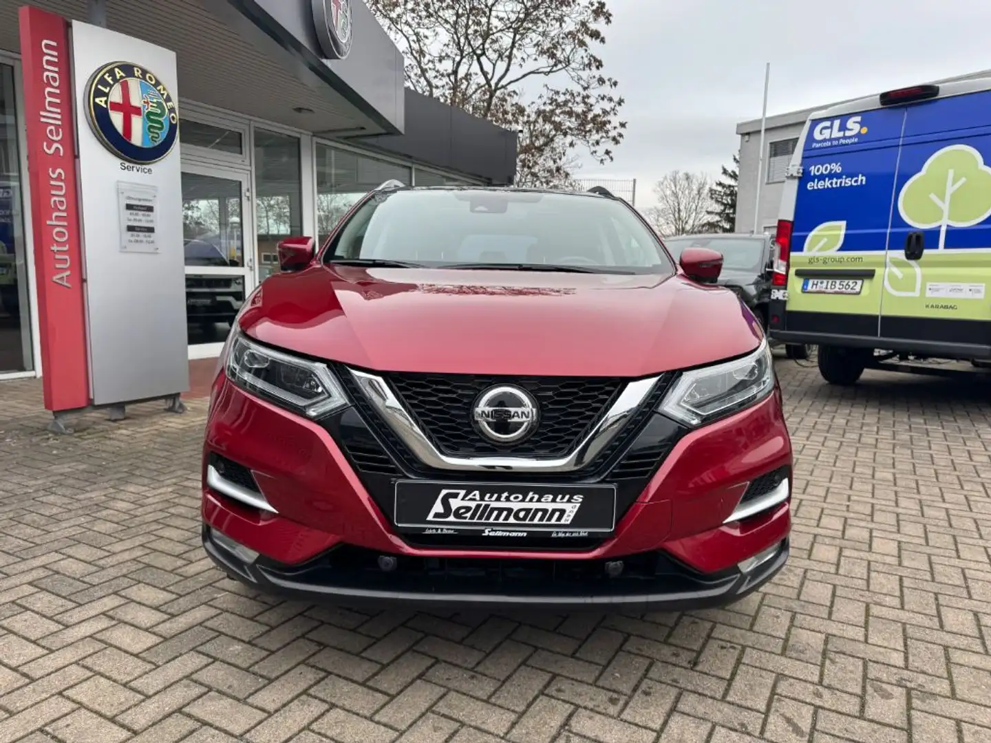 Nissan Qashqai 1.3 DIG-T N-CONNECTA Rouge - 2