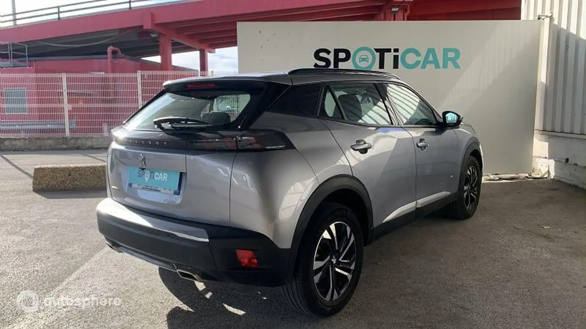 Peugeot 2008 1.2 PureTech 130ch S\u0026S Allure - 2