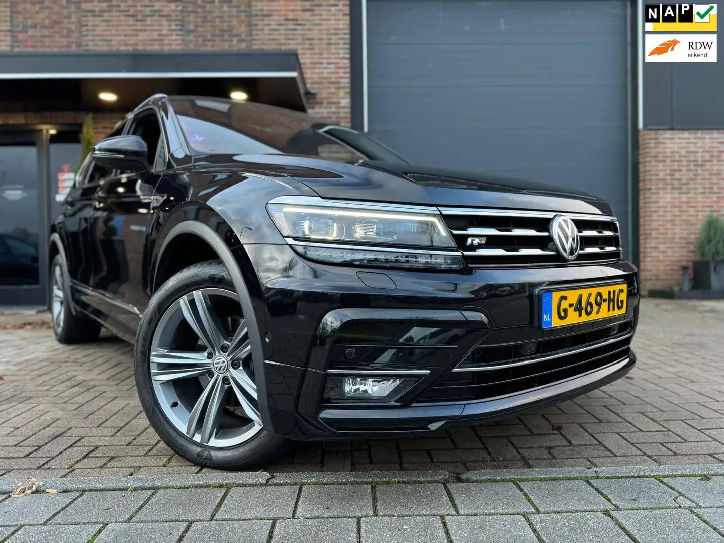 Volkswagen Tiguan Allspace 1.5 TSI 150PK Highline Incl, BTW! Business R R-Lin Noir - 1