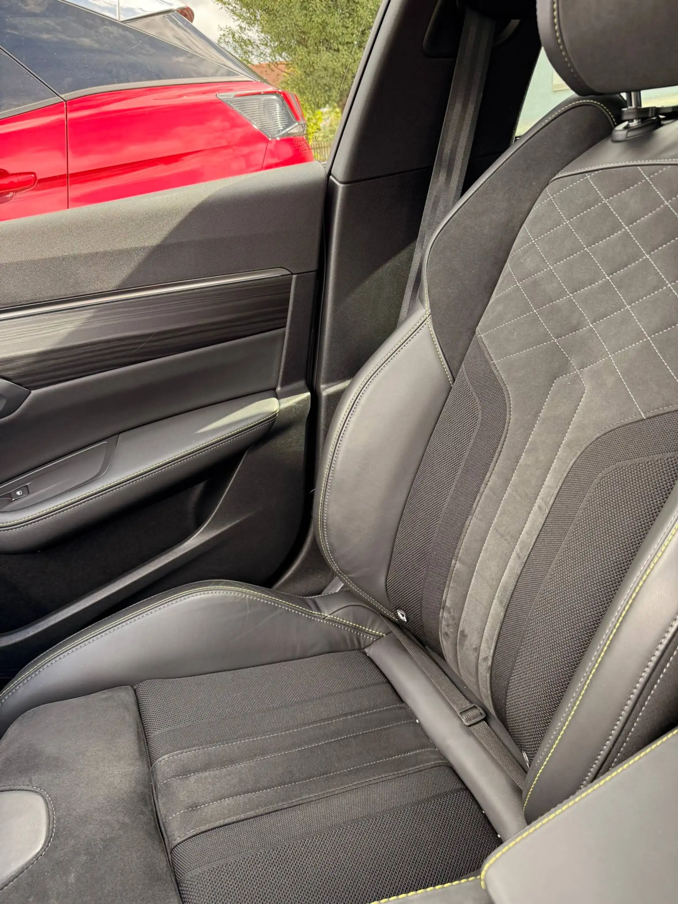 Peugeot 508 Hybrid4 360 PSE,Allrad, el.Heckklappe, LED Paket, 8 fach Alu, PlugInHybrid — photo 12