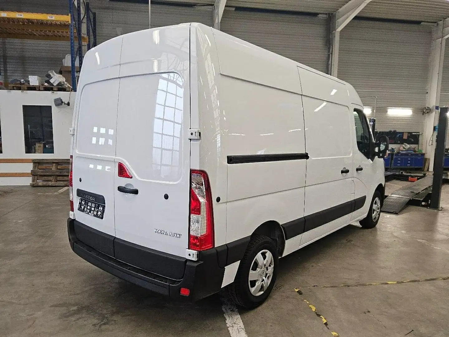 Renault Master Master L2H2 3,3t dCi 135 Weiß - 2