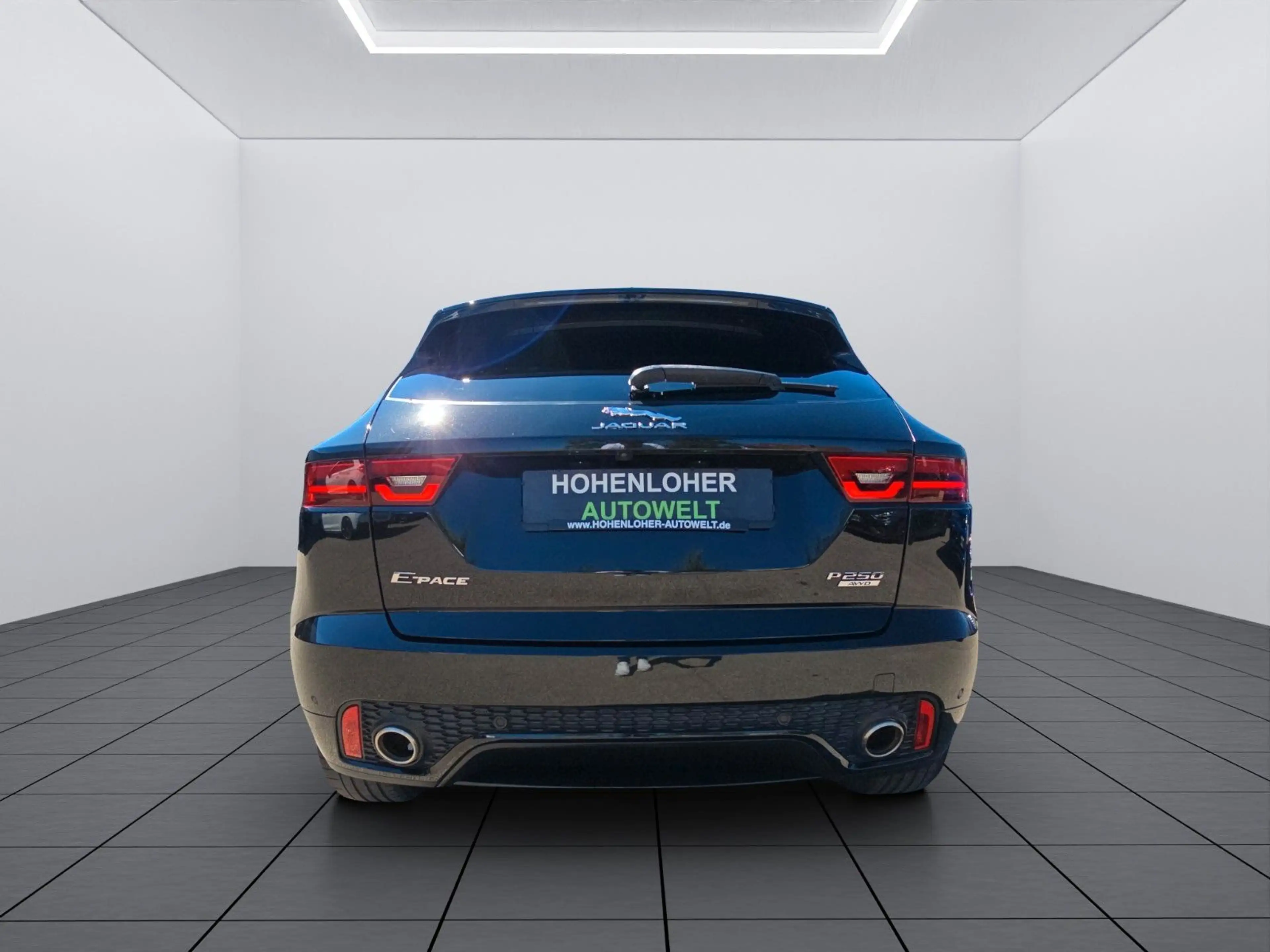 Jaguar E-Pace E-PACE R-Dynamic S AWD * — photo 6