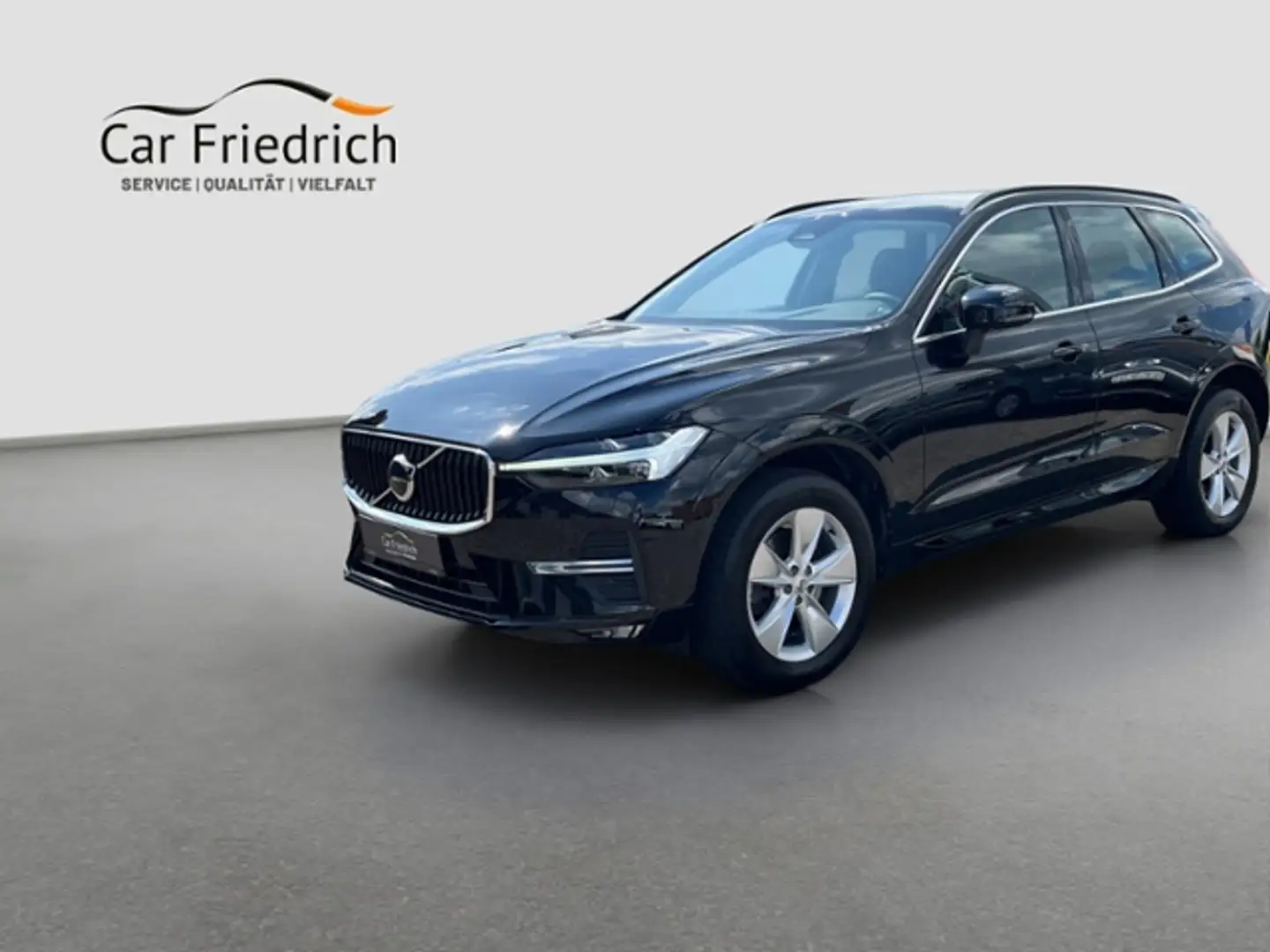 Volvo XC60 B5 Momentum Pro AWD Schwarz - 2