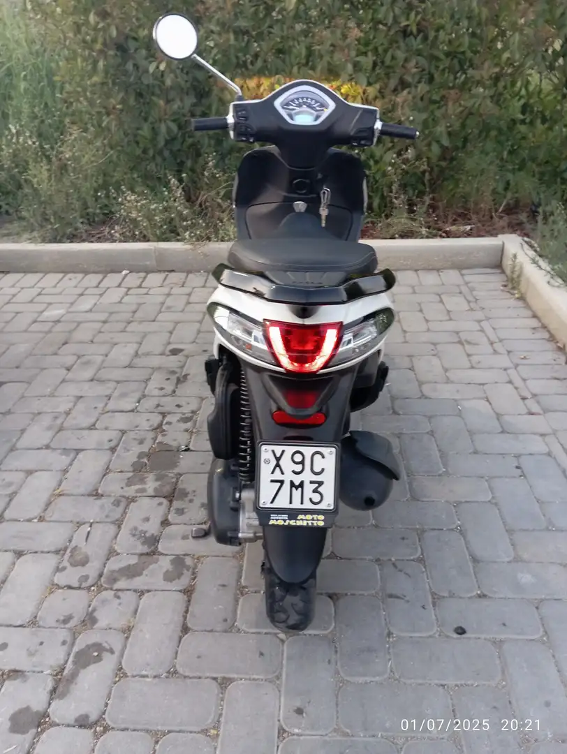 Piaggio Liberty 50 Bianco - 1