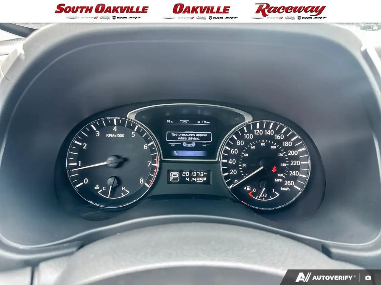 Nissan Pathfinder fotografie Nissan Pathfinder