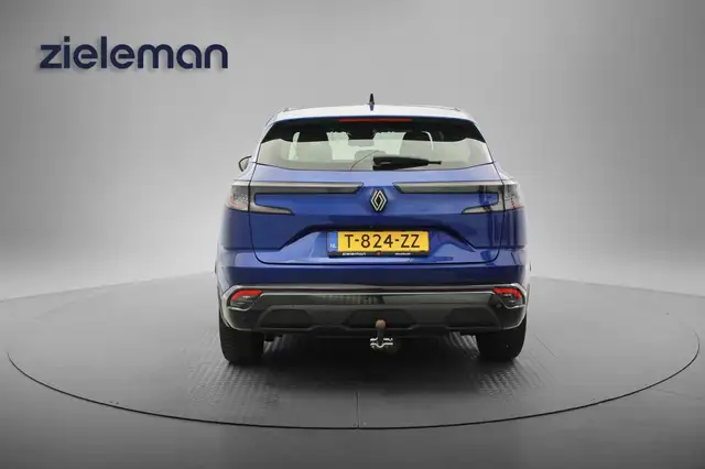 Renault Austral view 14