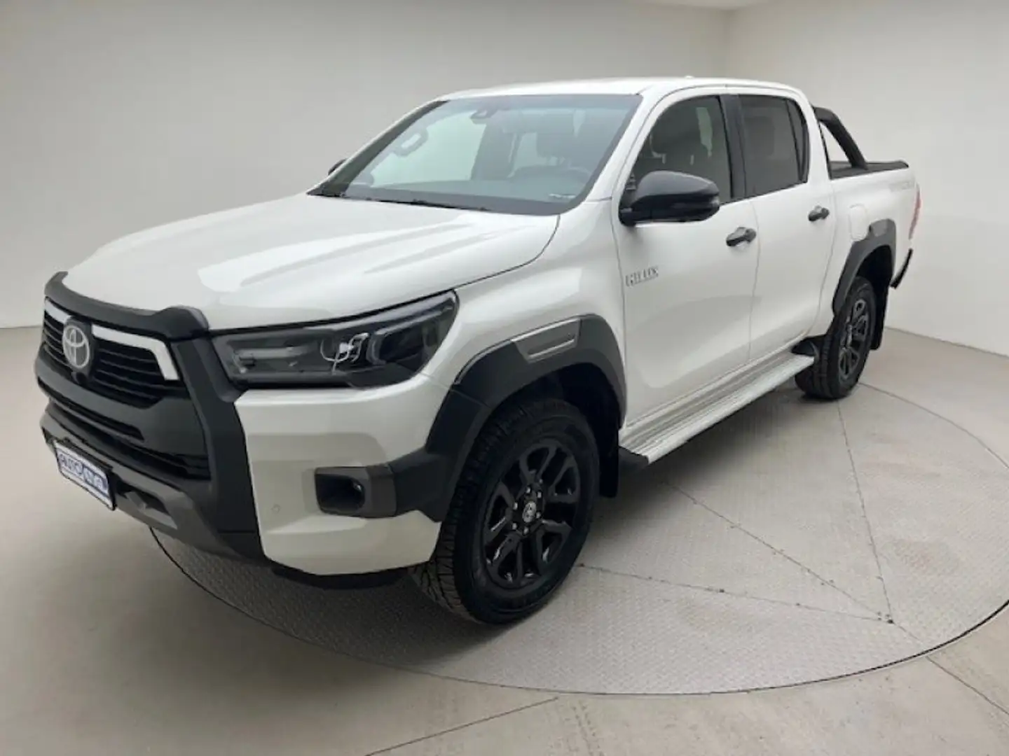 Toyota Hilux 2.8 D 4WD 4 Türer DoubleCab Blanc - 1