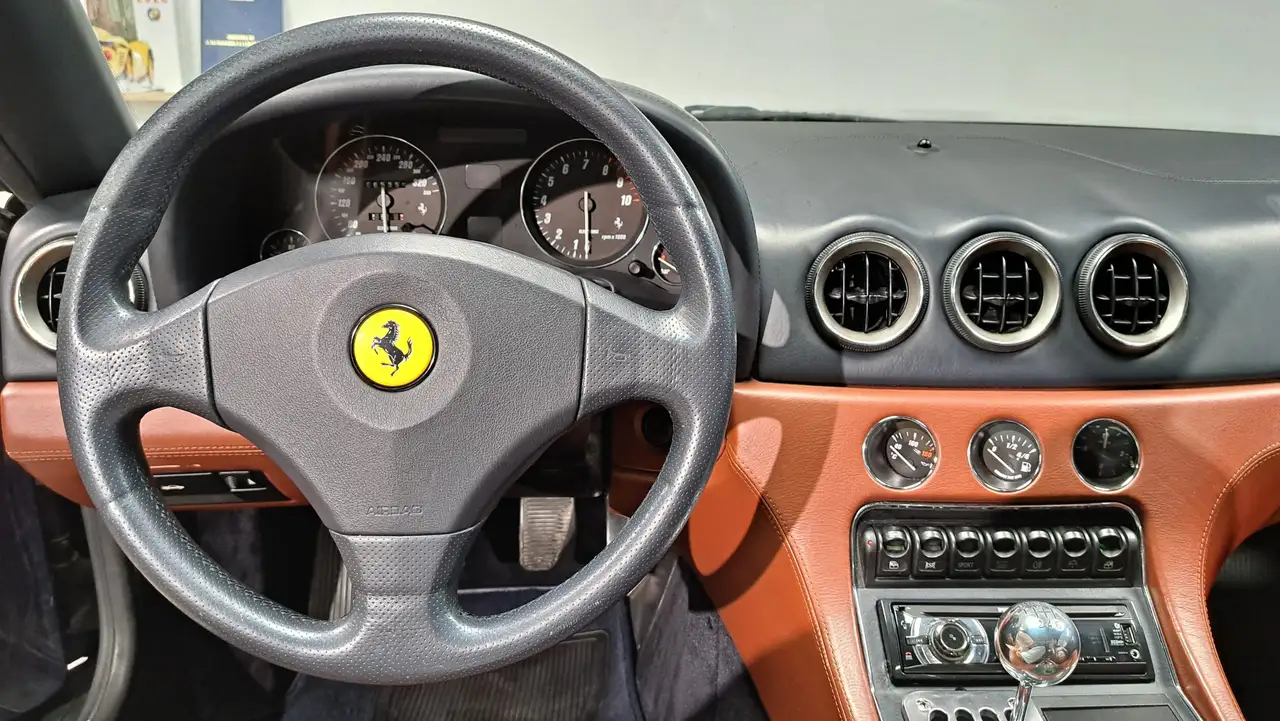 Ferrari 456 MGT BVM Bleu Pozzi - Cuir Tabac, foto 10