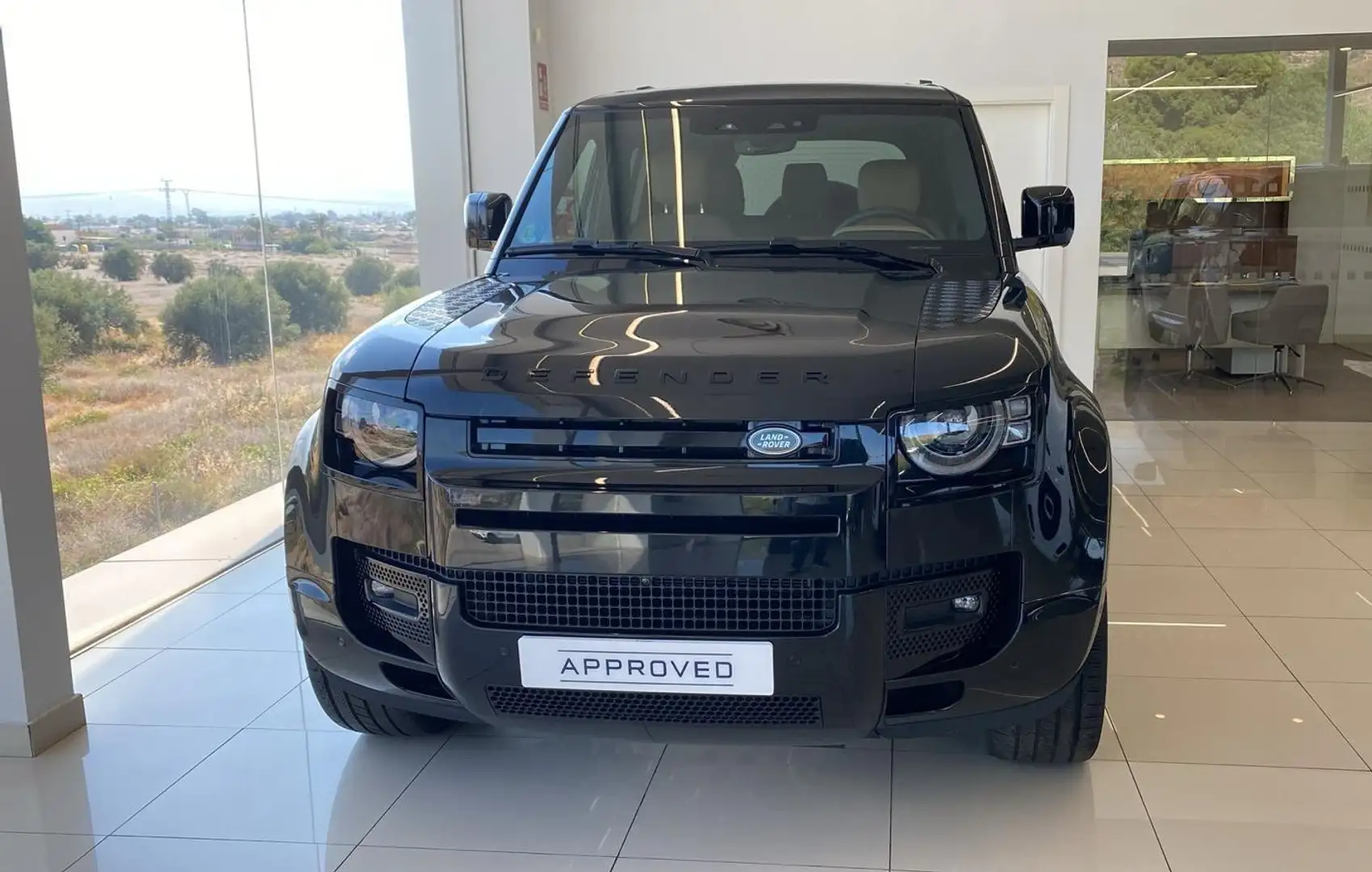Land Rover Defender 110 3.0D l6 MHEV X-Dynamic SE AWD Aut. 250 Negro - 2