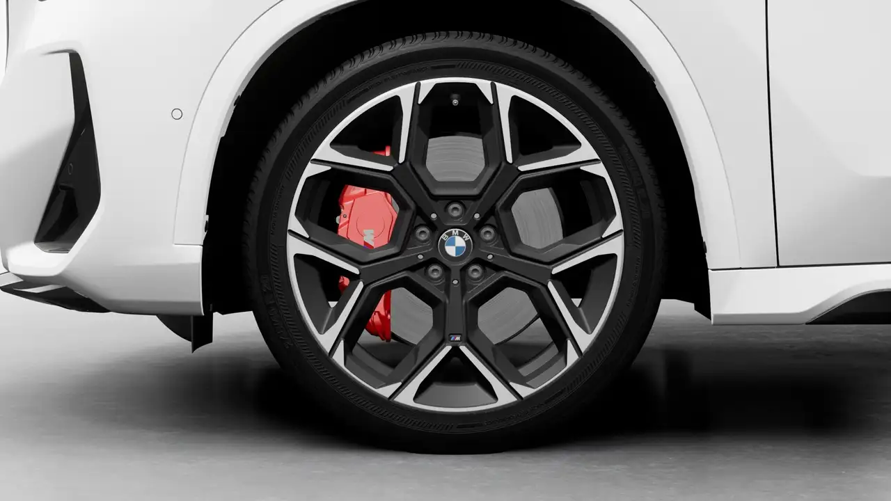 BMW X1 снимка BMW X1