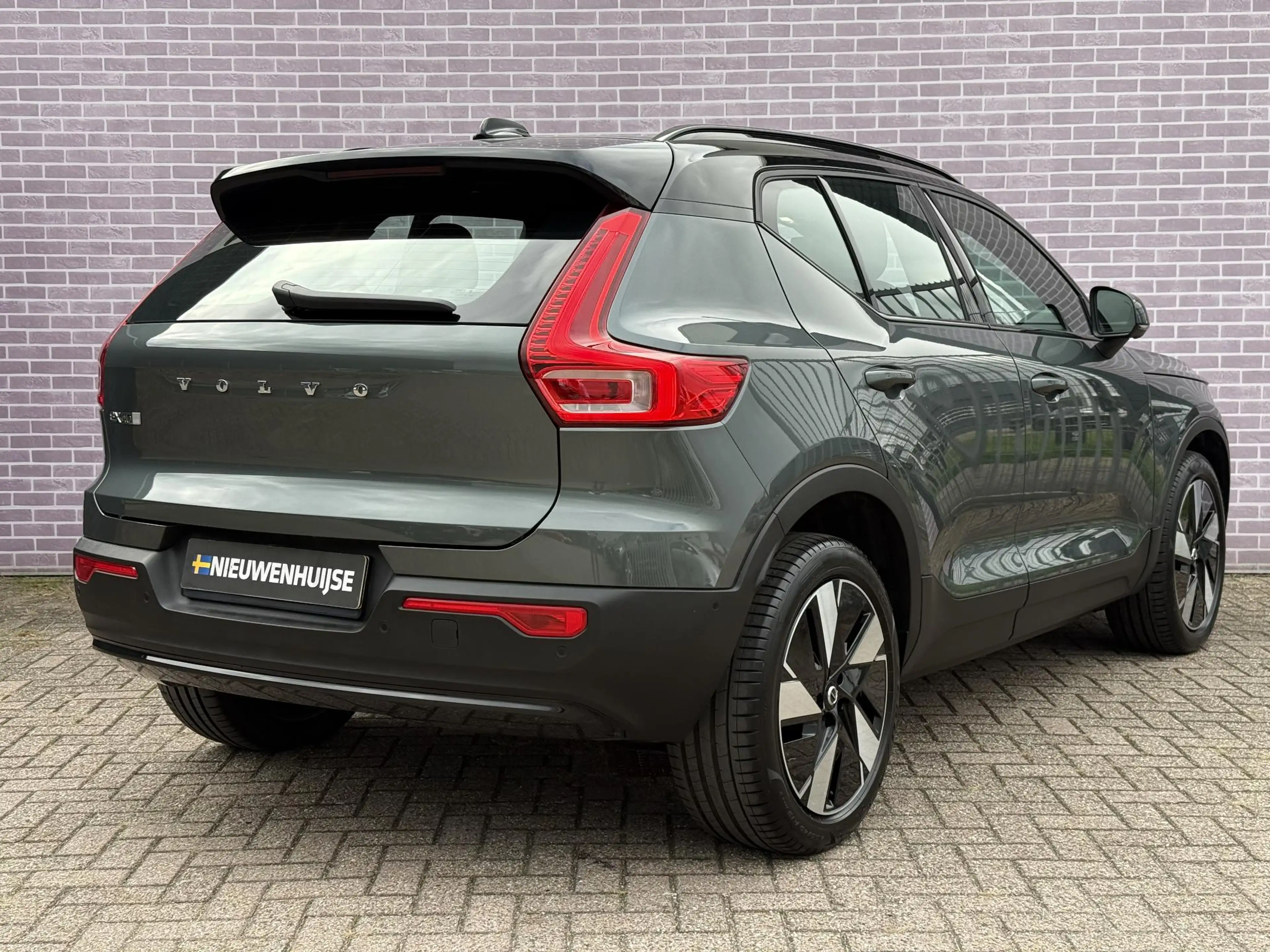 Volvo EX40 Single Motor Extended Range Ultra 82 kWh | SOH:100 — photo 3