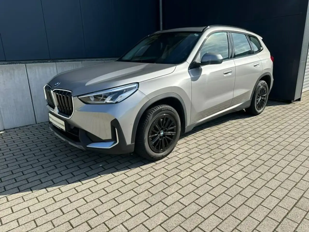 BMW X1, фото 1