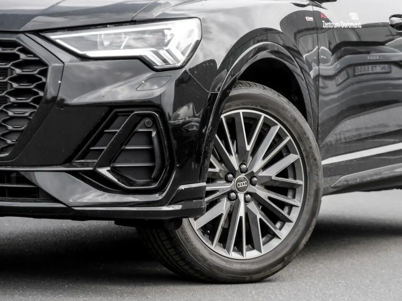 Audi Q3 Sportback 35 S LINE BLACKPAK PANO AHK LM19 5