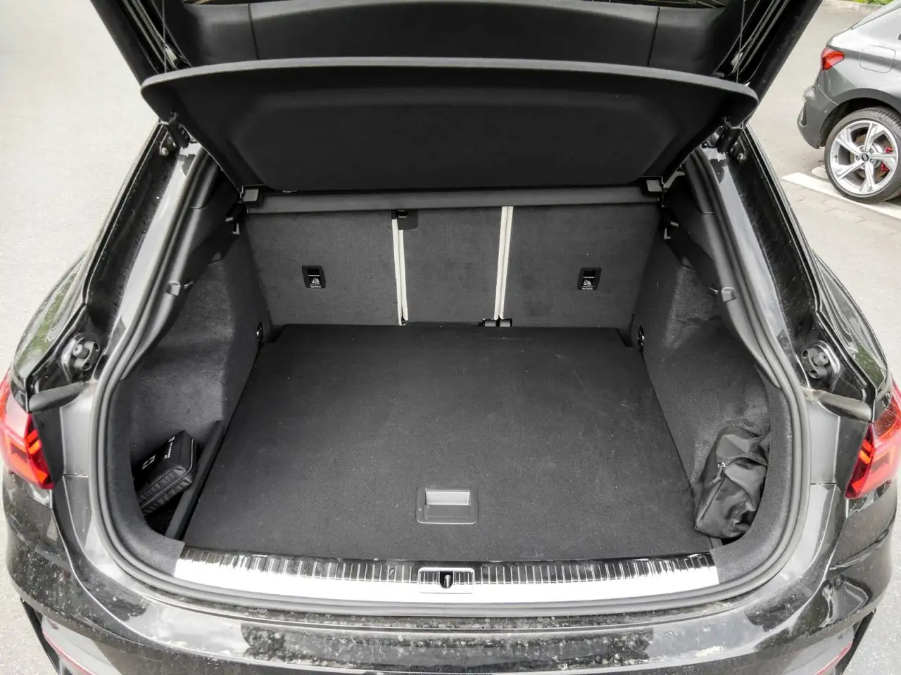 Audi Q3 Sportback 35 S LINE BLACKPAK PANO AHK LM19 15