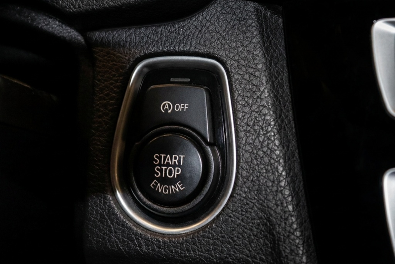 BMW 318 3-serie 318i Touring Sportline Pano | Trekhaak | S — photo 21
