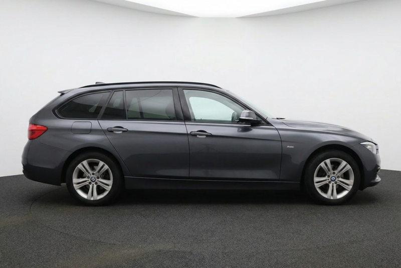 BMW 318 3-serie 318i Touring Sportline Pano | Trekhaak | S — photo 6
