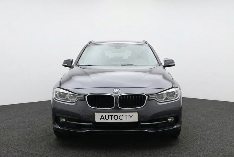 BMW 318 3-serie 318i Touring Sportline Pano | Trekhaak | S — photo 8