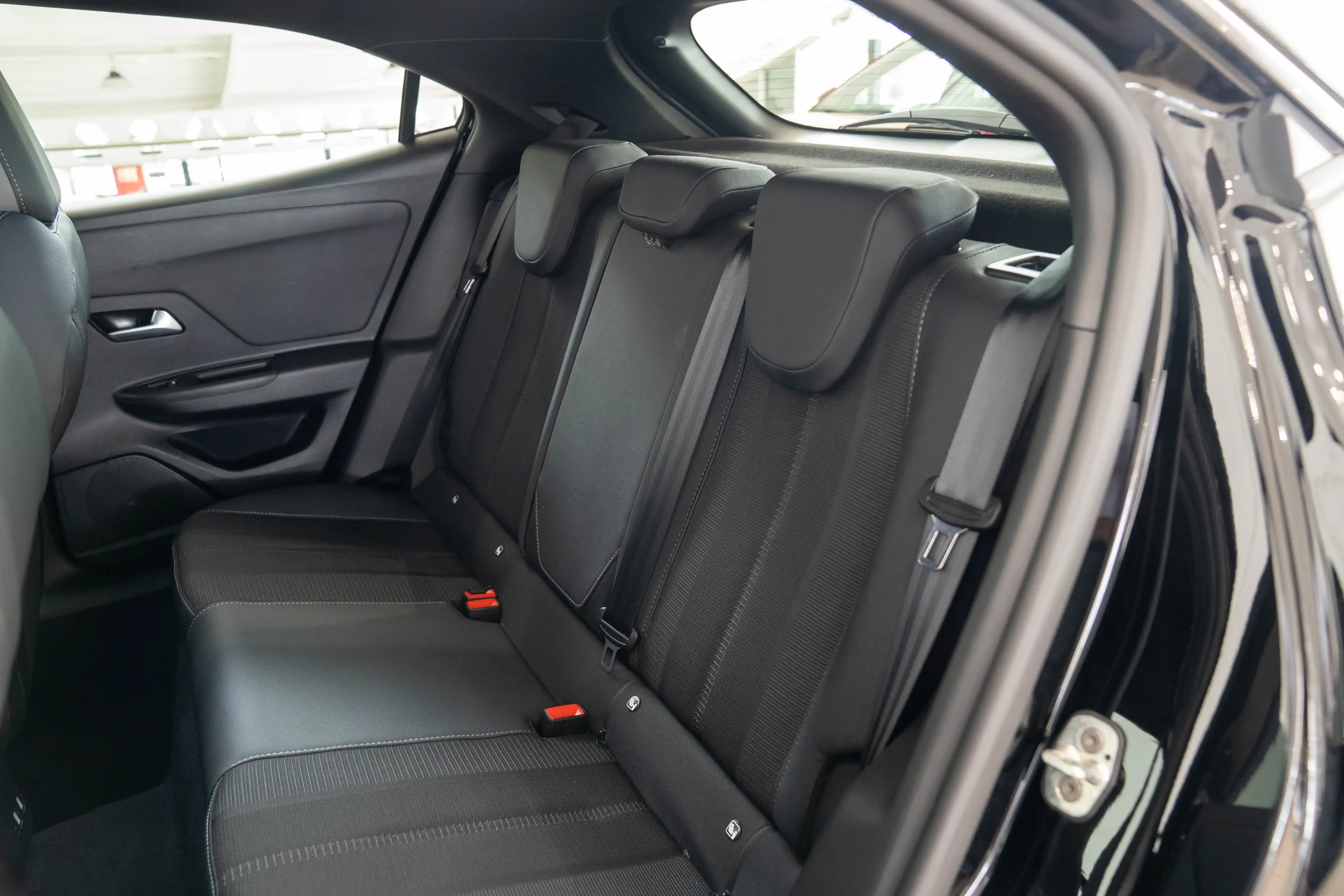 Opel Mokka-E Electric GS 54 kWh | SOH 96% | Matrix LED | Naviga — photo 13
