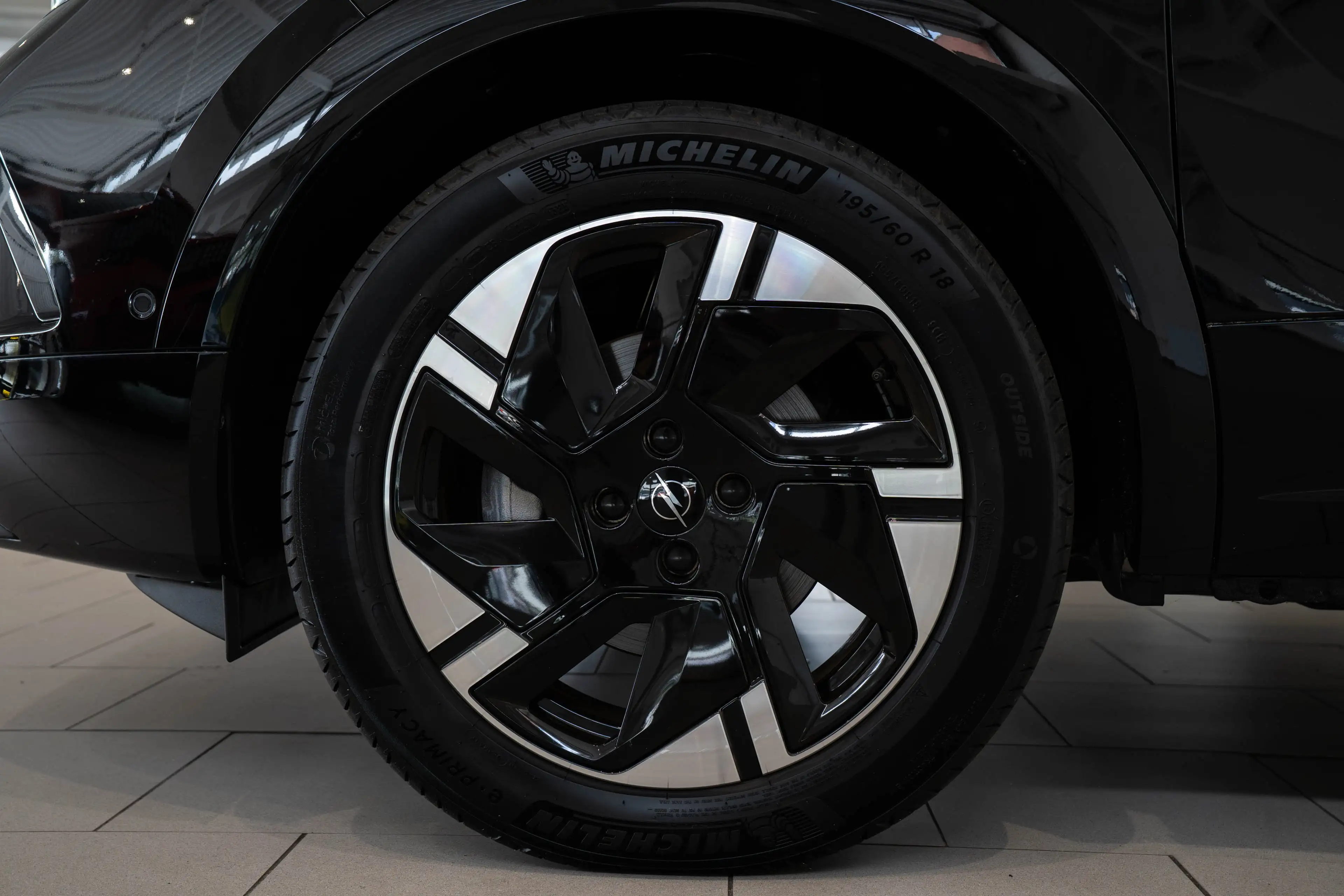Opel Mokka-E Electric GS 54 kWh | SOH 96% | Matrix LED | Naviga — photo 8