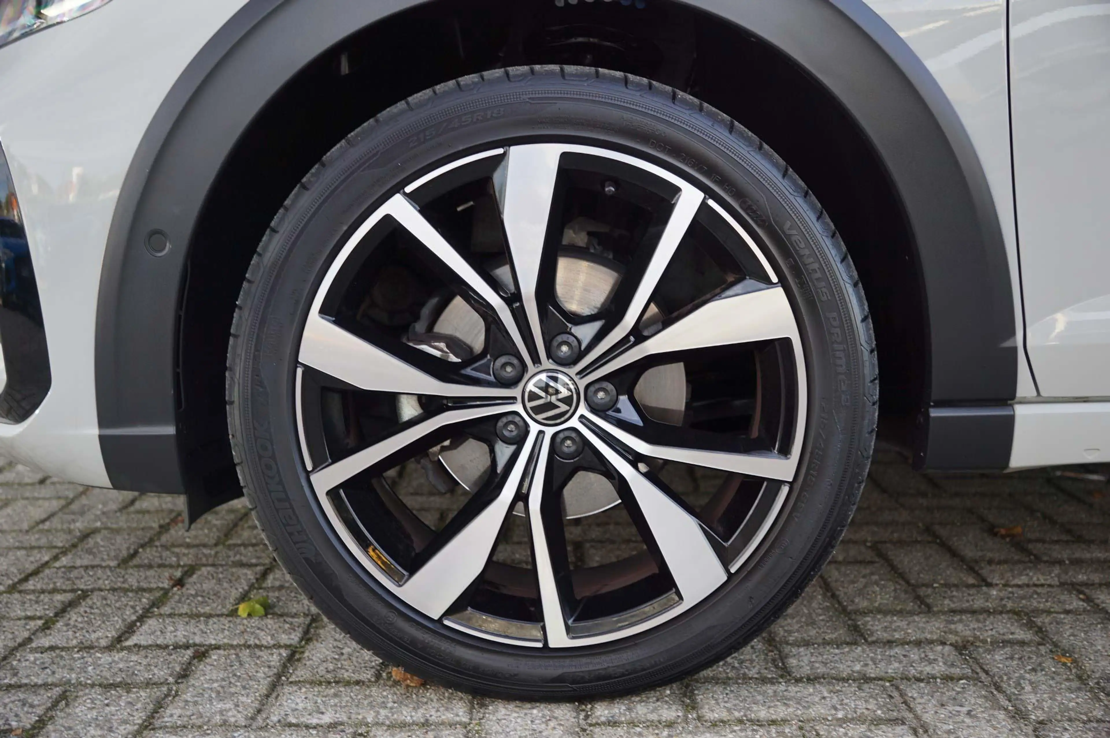 Volkswagen Taigo 1.0 TSI 115pk R-Line Business | Dodehoek Detectie — photo 14
