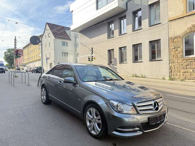 Imagine Mercedes-Benz C 200 (BlueEFFICIENCY)