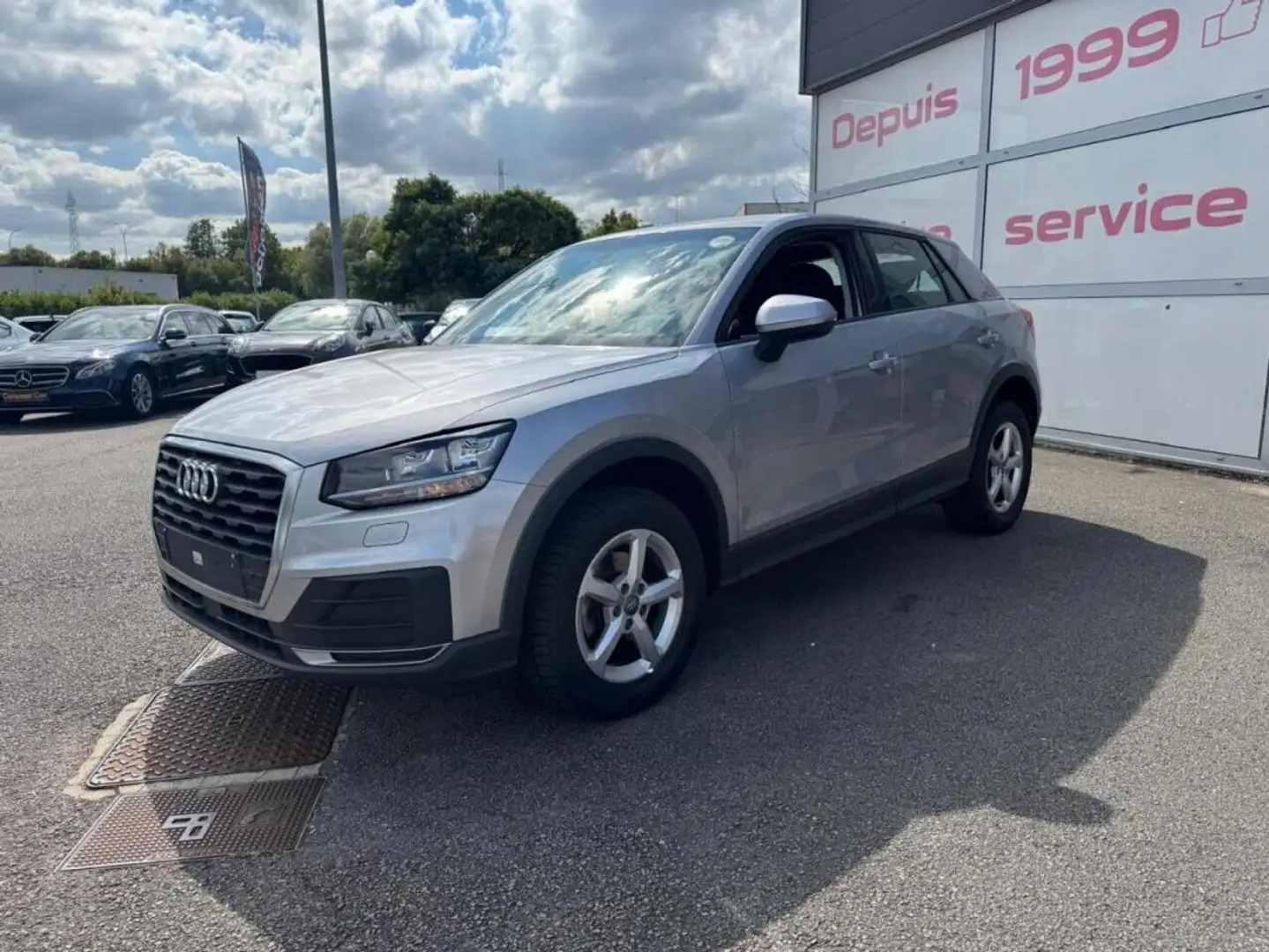 Audi Q2 35 TFSI 150cv S-tronic Silber - 2