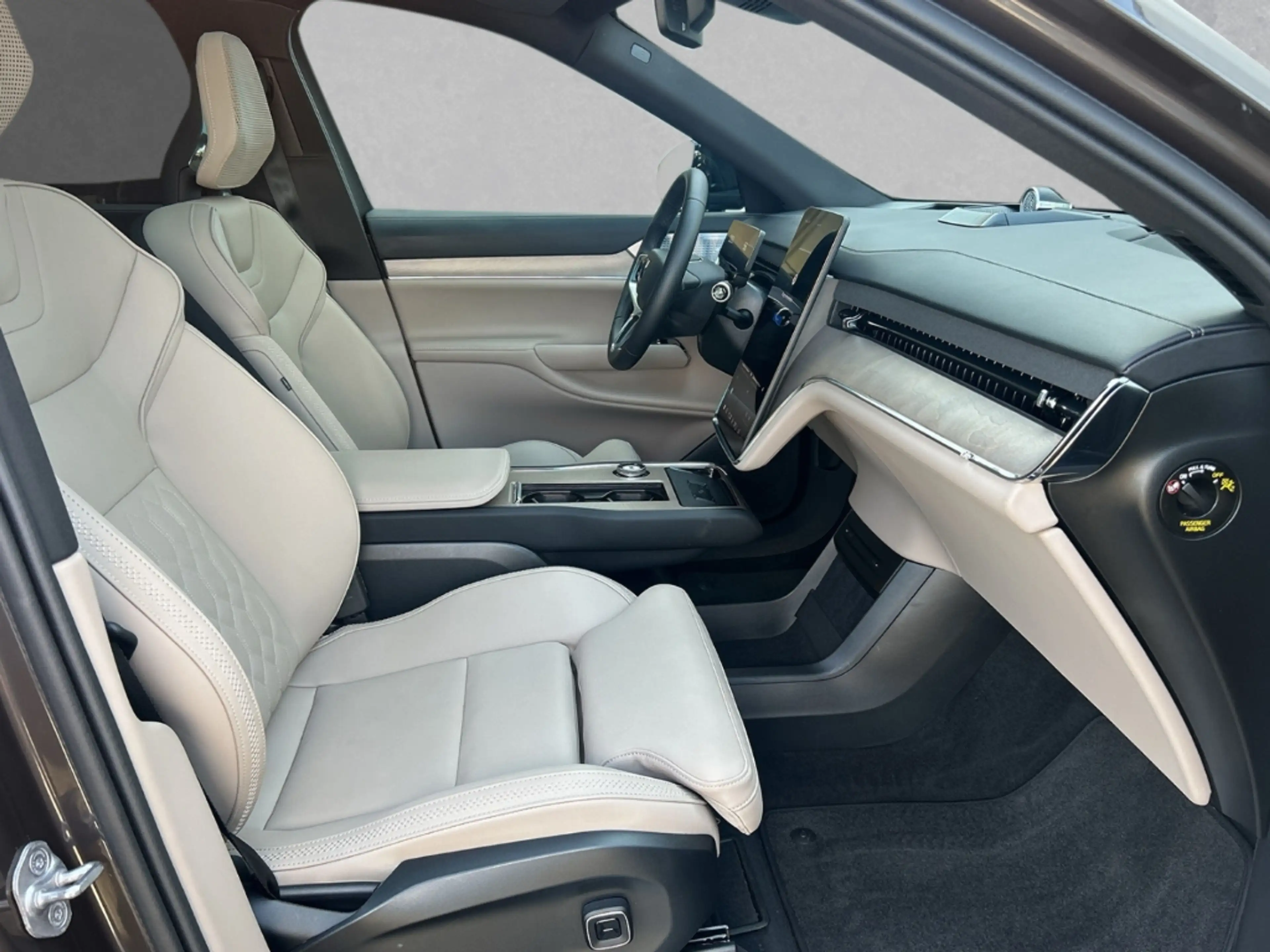 Volvo EX90 Twin Motor Performance Ultra 7-Sitzer/B&W/AHK/Pilo — photo 3