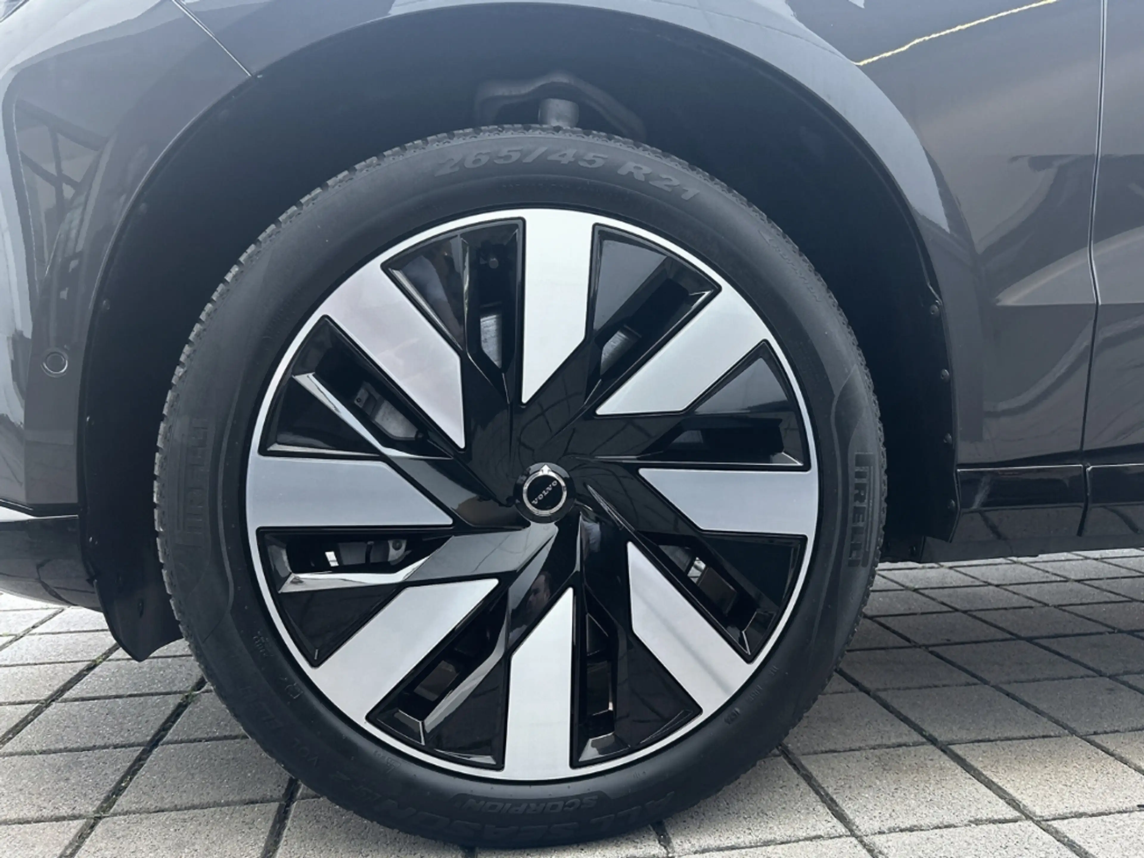 Volvo EX90 Twin Motor Performance Ultra 7-Sitzer/B&W/AHK/Pilo — photo 9