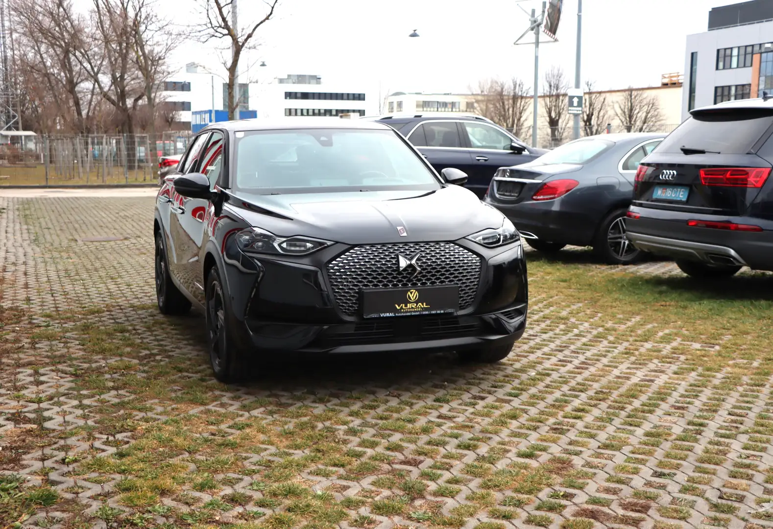DS Automobiles DS 3 Crossback PureTech 155 S&S EAT8 La Première Noir - 2