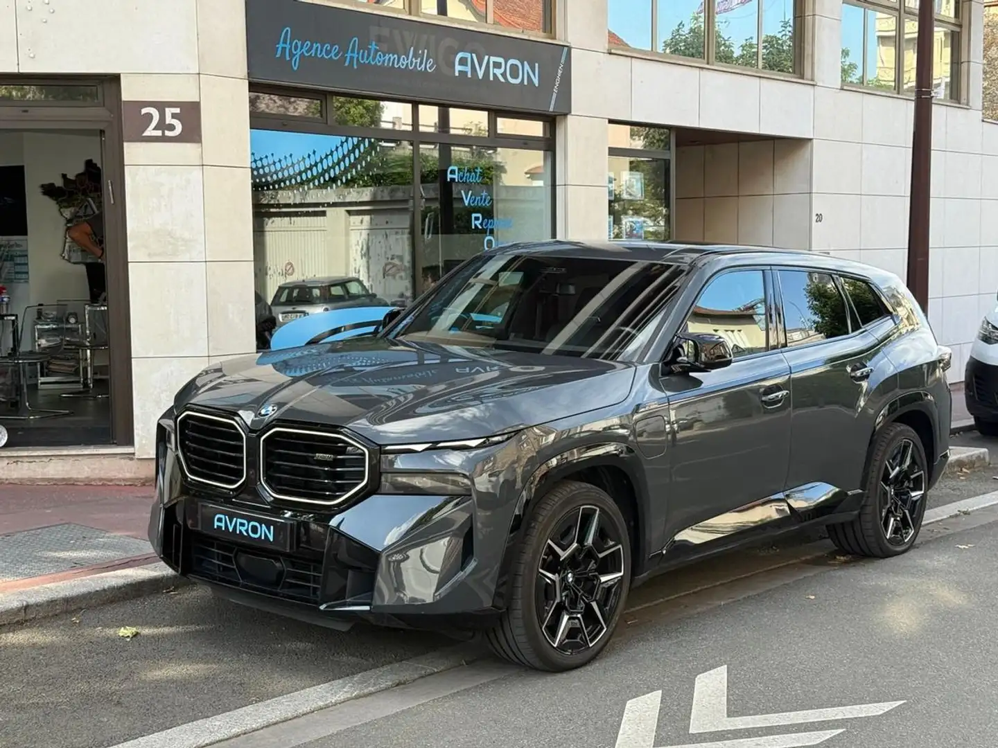 BMW XM (G09) 653 BVA8 ecotaxe payé full options Grau - 1