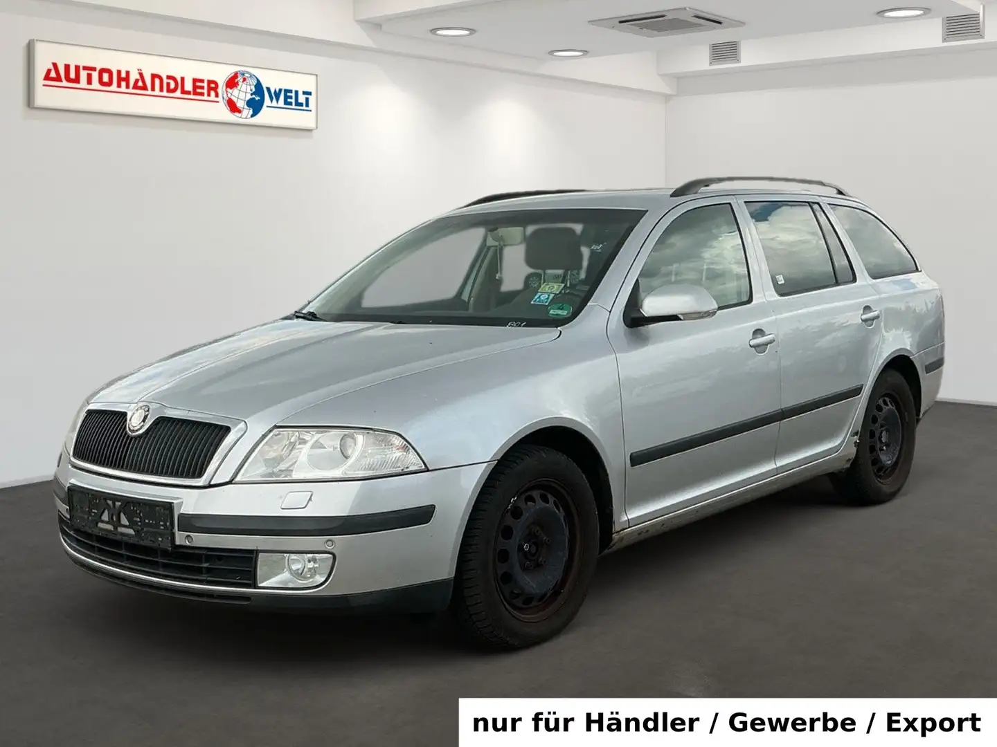 Skoda Octavia Combi Elegance Srebrny - 1