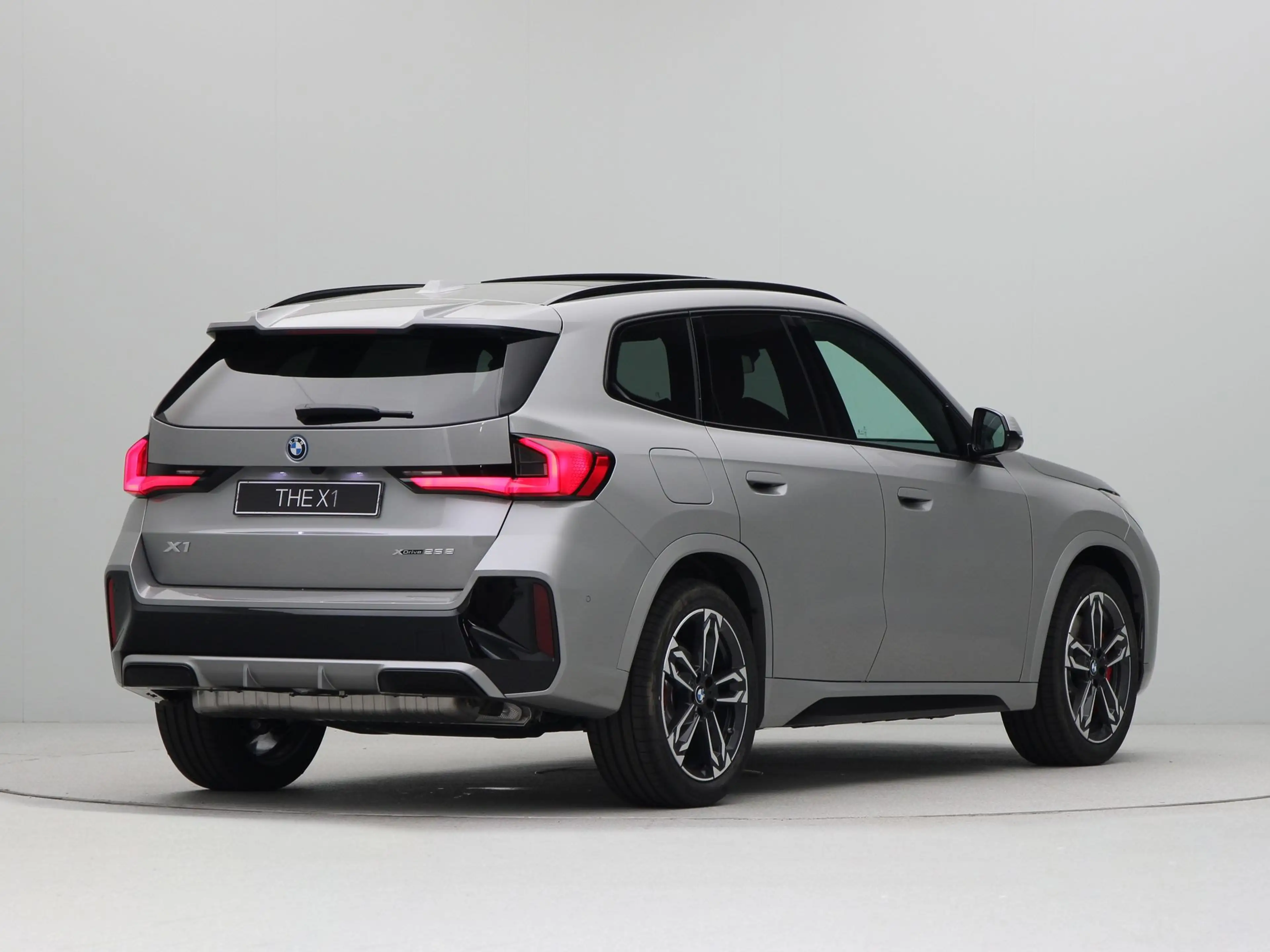 BMW X1 xDrive25e M Sport Pro — photo 5