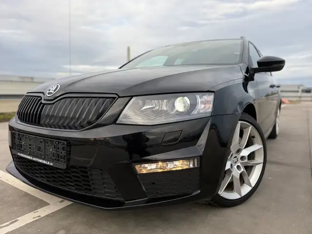 Skoda Octavia Combi RS 2.0 TDI DSG*1.HAND*NAVI*XENON*A