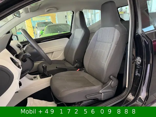 Volkswagen Up! view 13