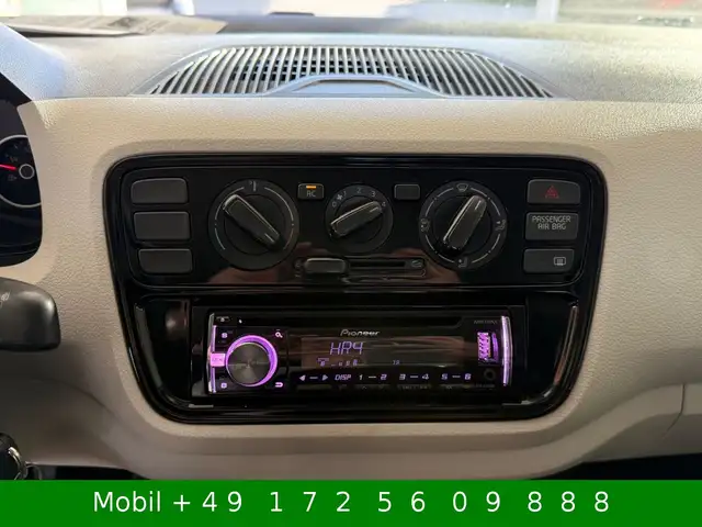 Volkswagen Up! view 15