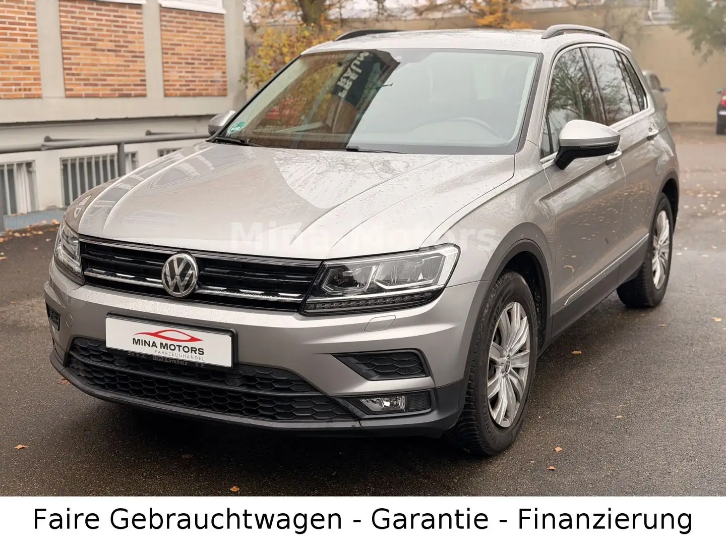 Volkswagen Tiguan 4Motion Automatik LED Assist 4,69% Garant Silber - 1