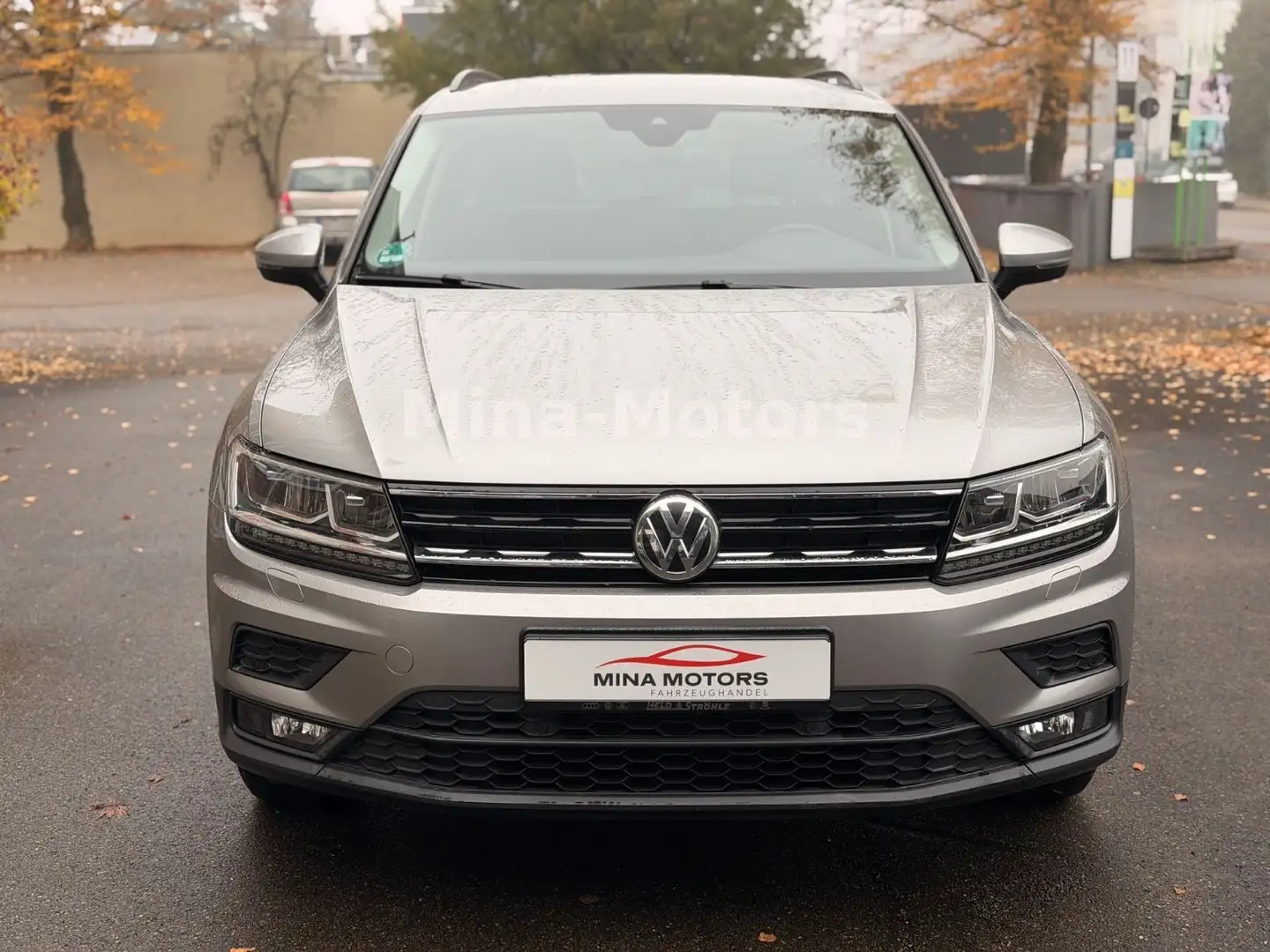 Volkswagen Tiguan 4Motion Automatik LED Assist 4,69% Garant Silber - 2