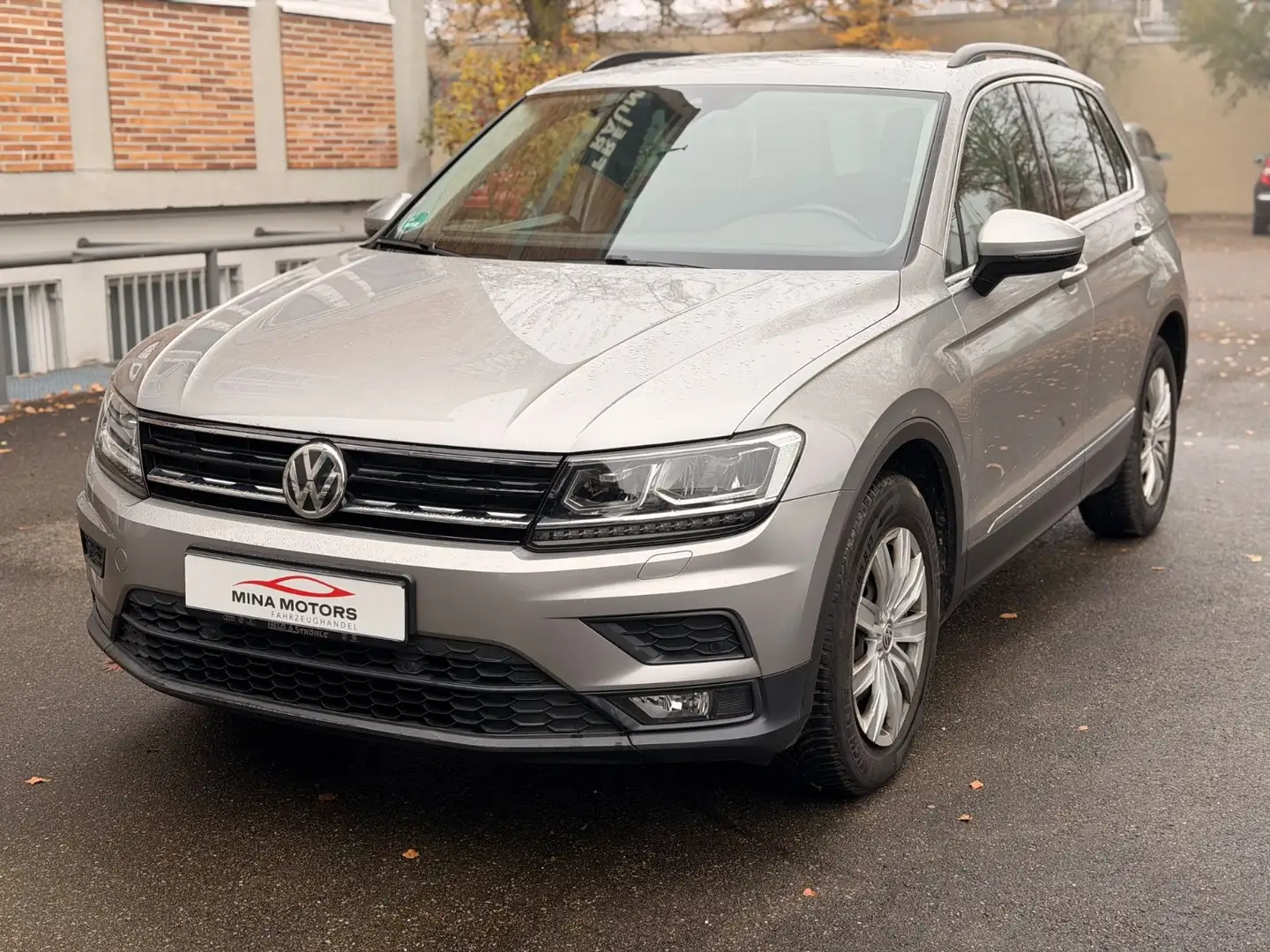 Volkswagen Tiguan 4Motion Automatik LED Assist 4,69% Garant Argent - 1