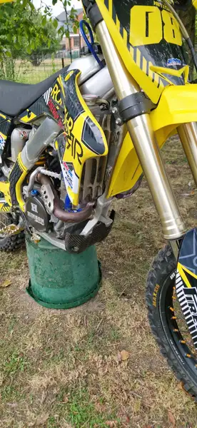 Suzuki RMZ 250 - foto 4