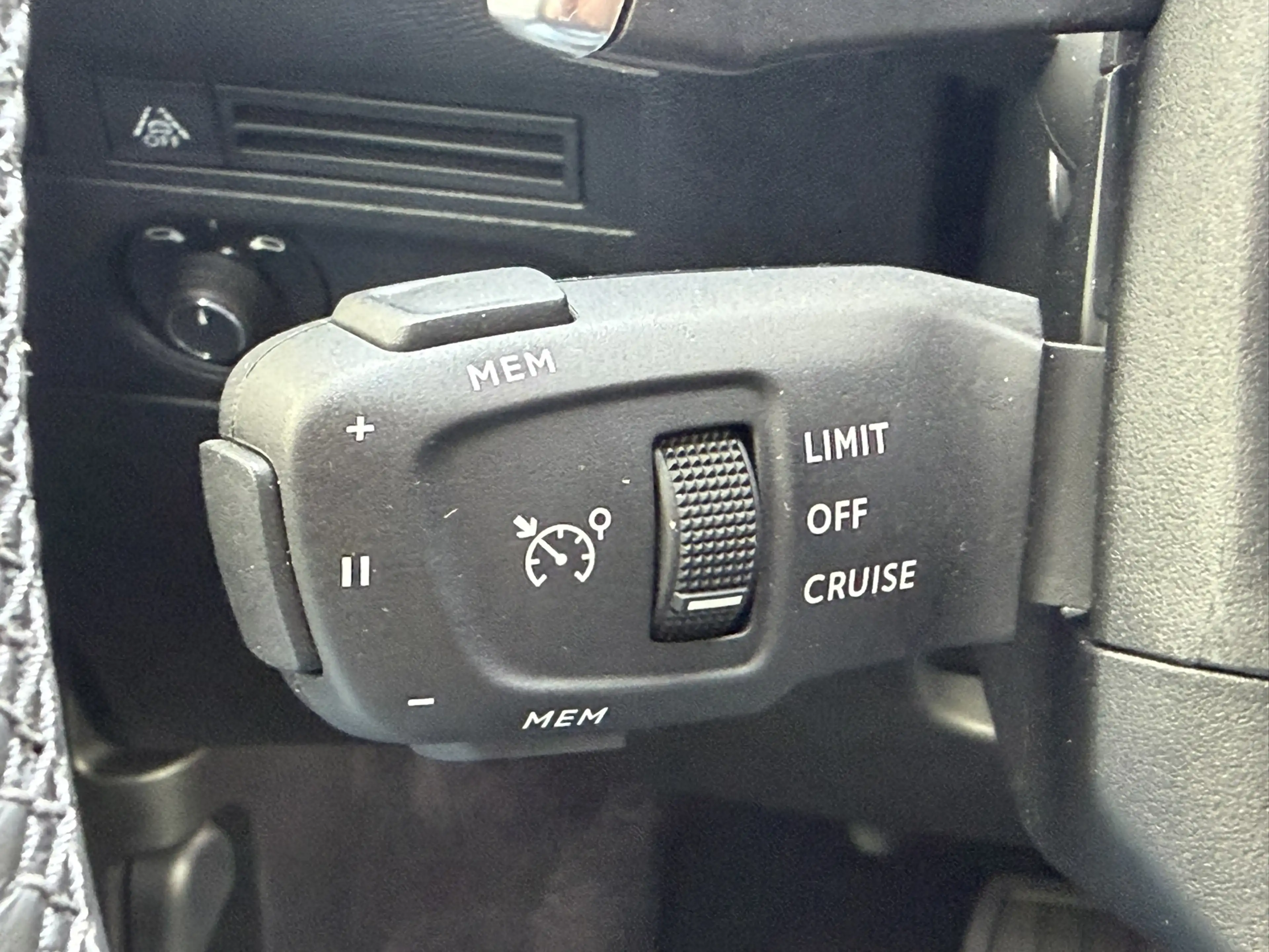 DS Automobiles DS 3 Crossback 1.2 PureTech So Chic Camera Navigatie Carplay DAB — photo 9
