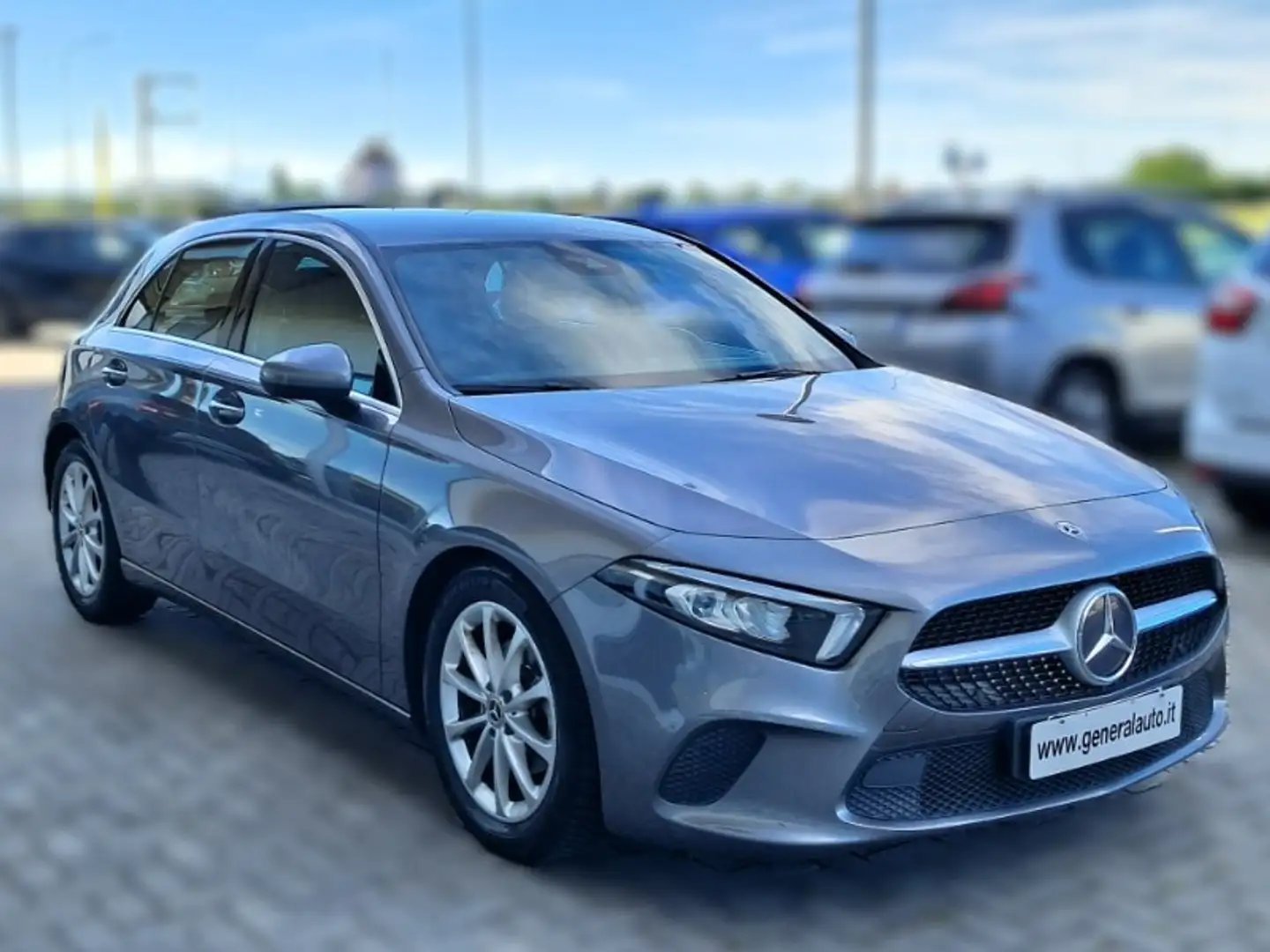 Mercedes-Benz A 180 d Automatic Premium Grigio - 2