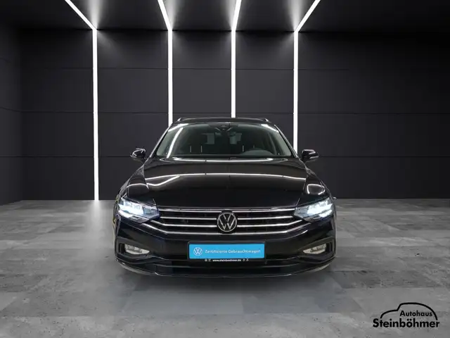 Volkswagen Passat view 11