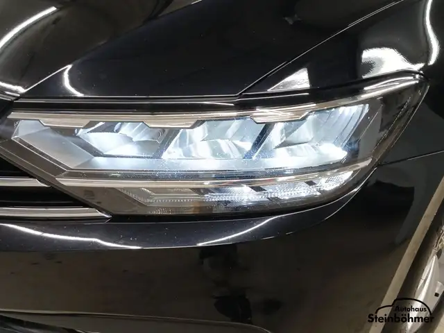 Volkswagen Passat view 12