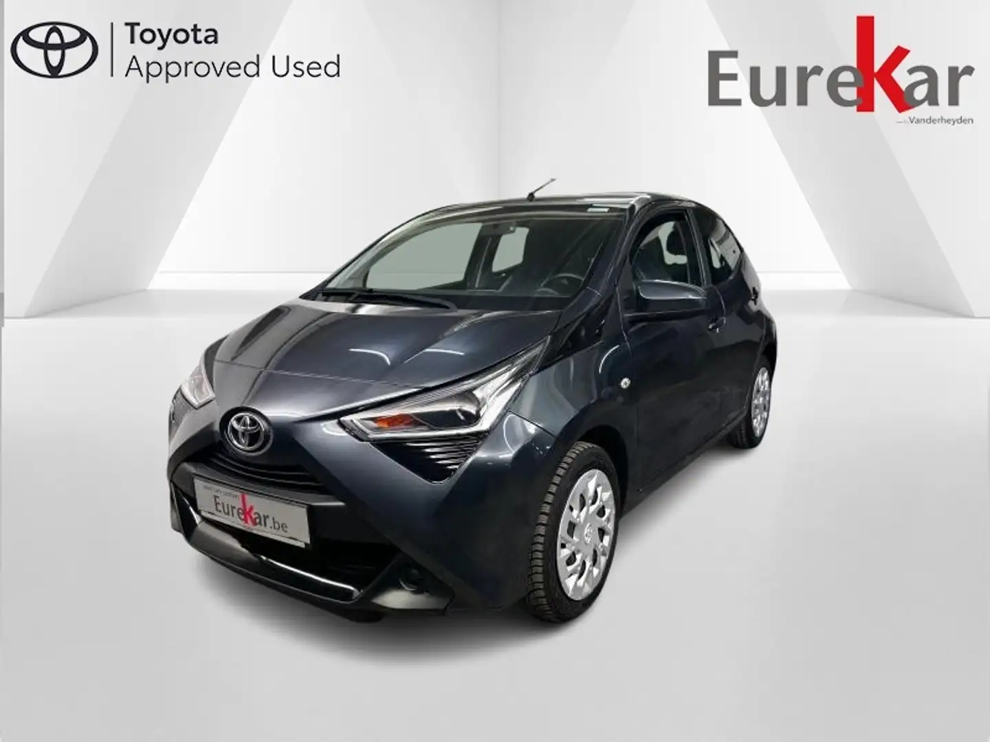 Toyota Aygo 1.0 VVT-i X Play Grijs - 1