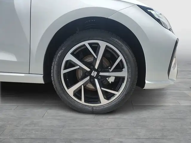Seat Ibiza view 7