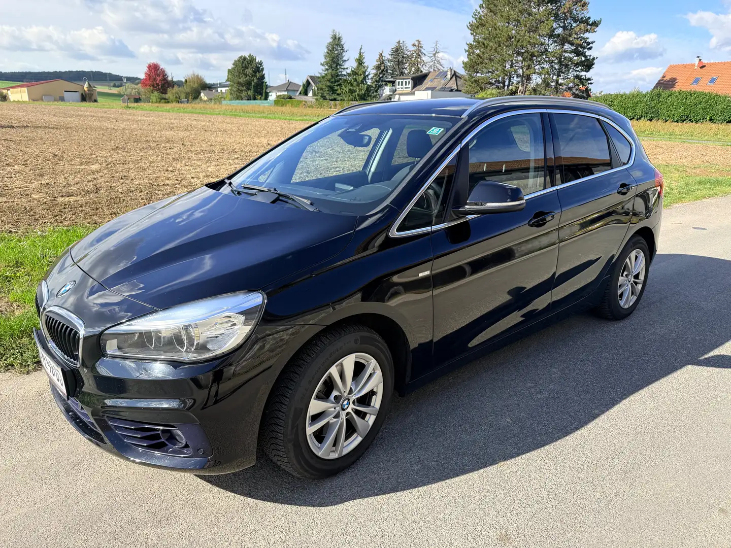 BMW 218 218i Active Tourer Sport Line Aut. Sport Line Schwarz - 1