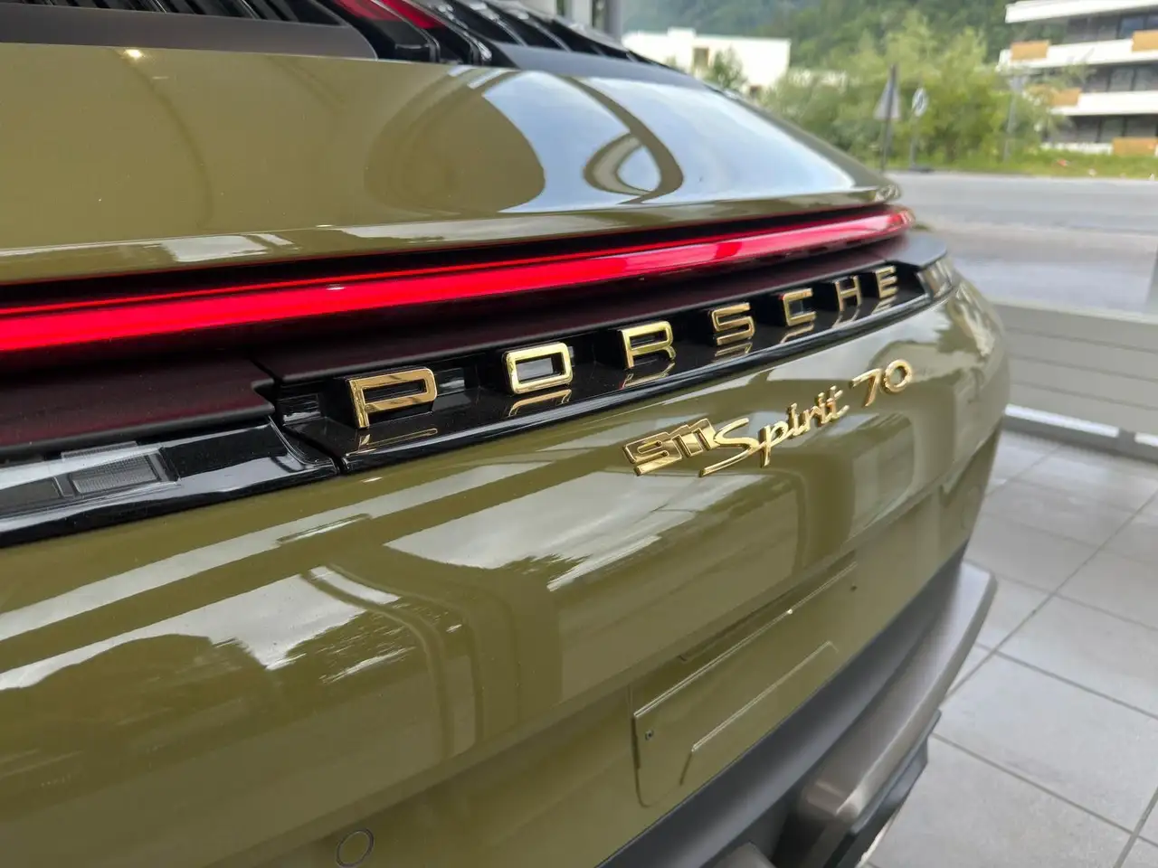 Porsche 992 911 992.2 Carrera GTS Cabrio Spirit 70/grü-sw/21 6