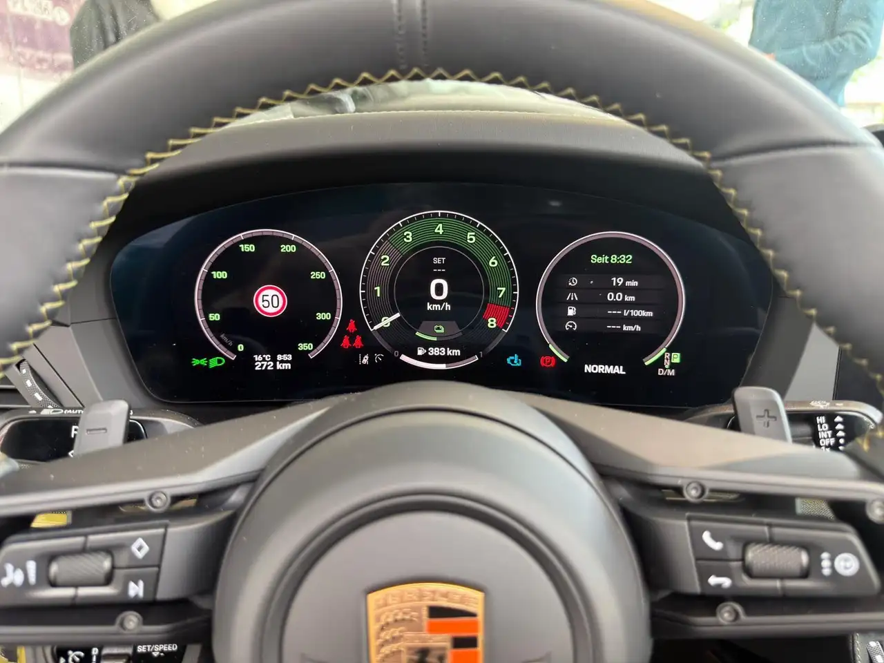 Porsche 992 911 992.2 Carrera GTS Cabrio Spirit 70/grü-sw/21 13
